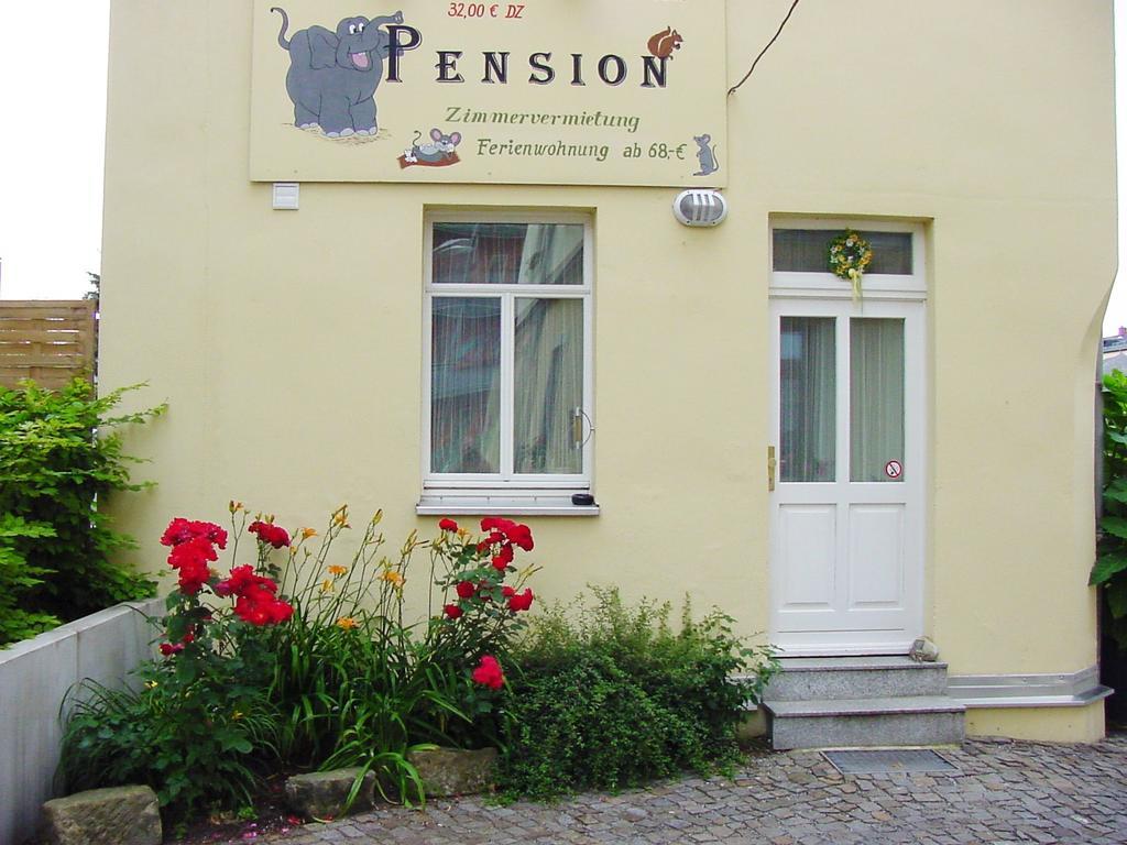 Pension Pieschen Дрезден Экстерьер фото